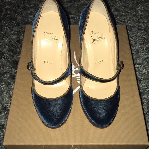 SOLD Louboutin top street velvet - Picture 5 of 7